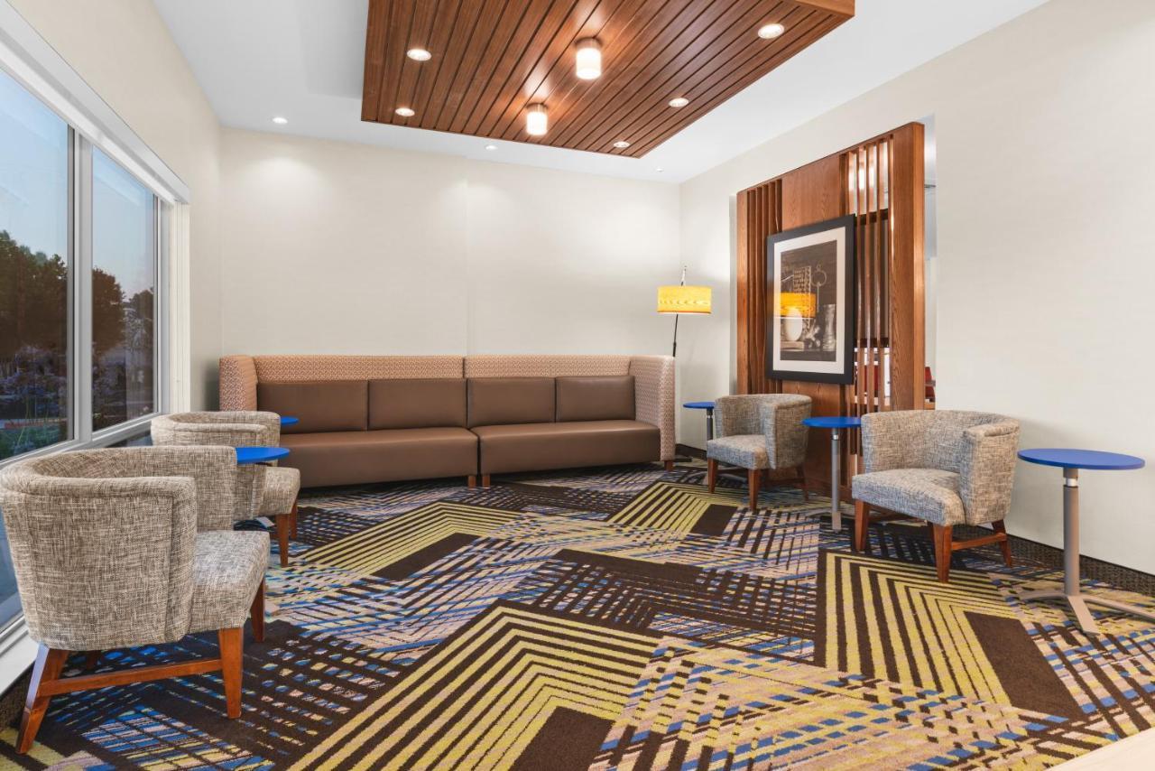 Holiday Inn Express & Suites - Suisun City By Ihg מראה חיצוני תמונה