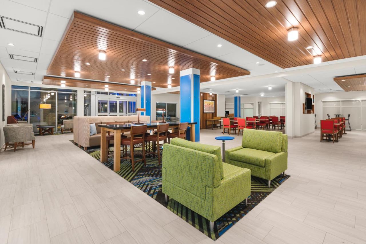 Holiday Inn Express & Suites - Suisun City By Ihg מראה חיצוני תמונה