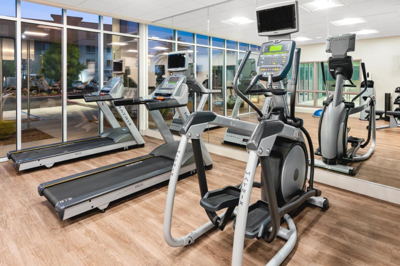 Holiday Inn Express & Suites - Suisun City By Ihg מראה חיצוני תמונה