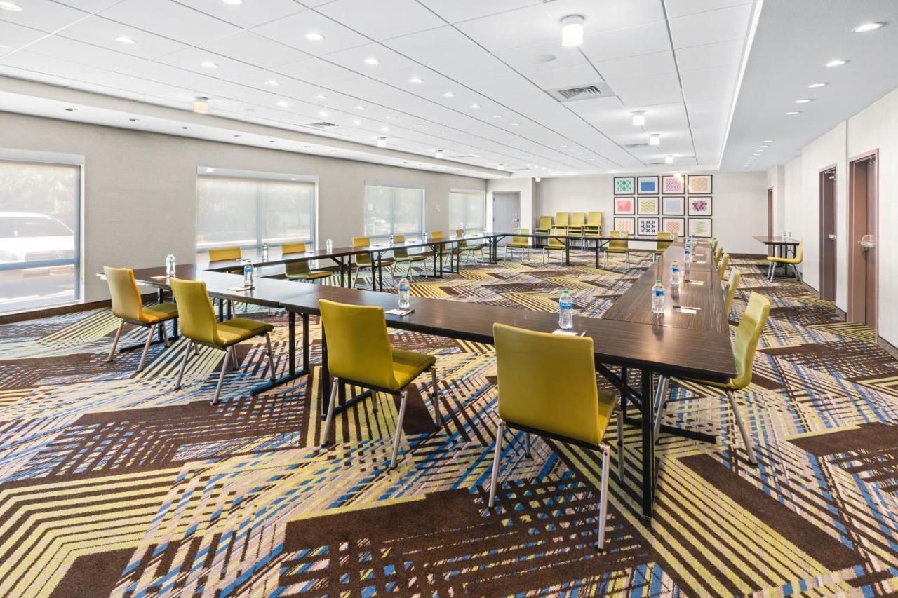 Holiday Inn Express & Suites - Suisun City By Ihg מראה חיצוני תמונה