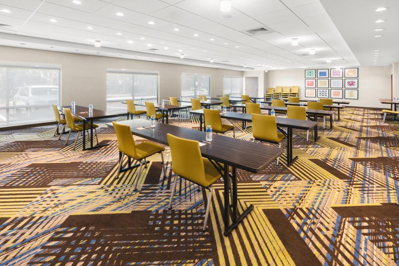 Holiday Inn Express & Suites - Suisun City By Ihg מראה חיצוני תמונה