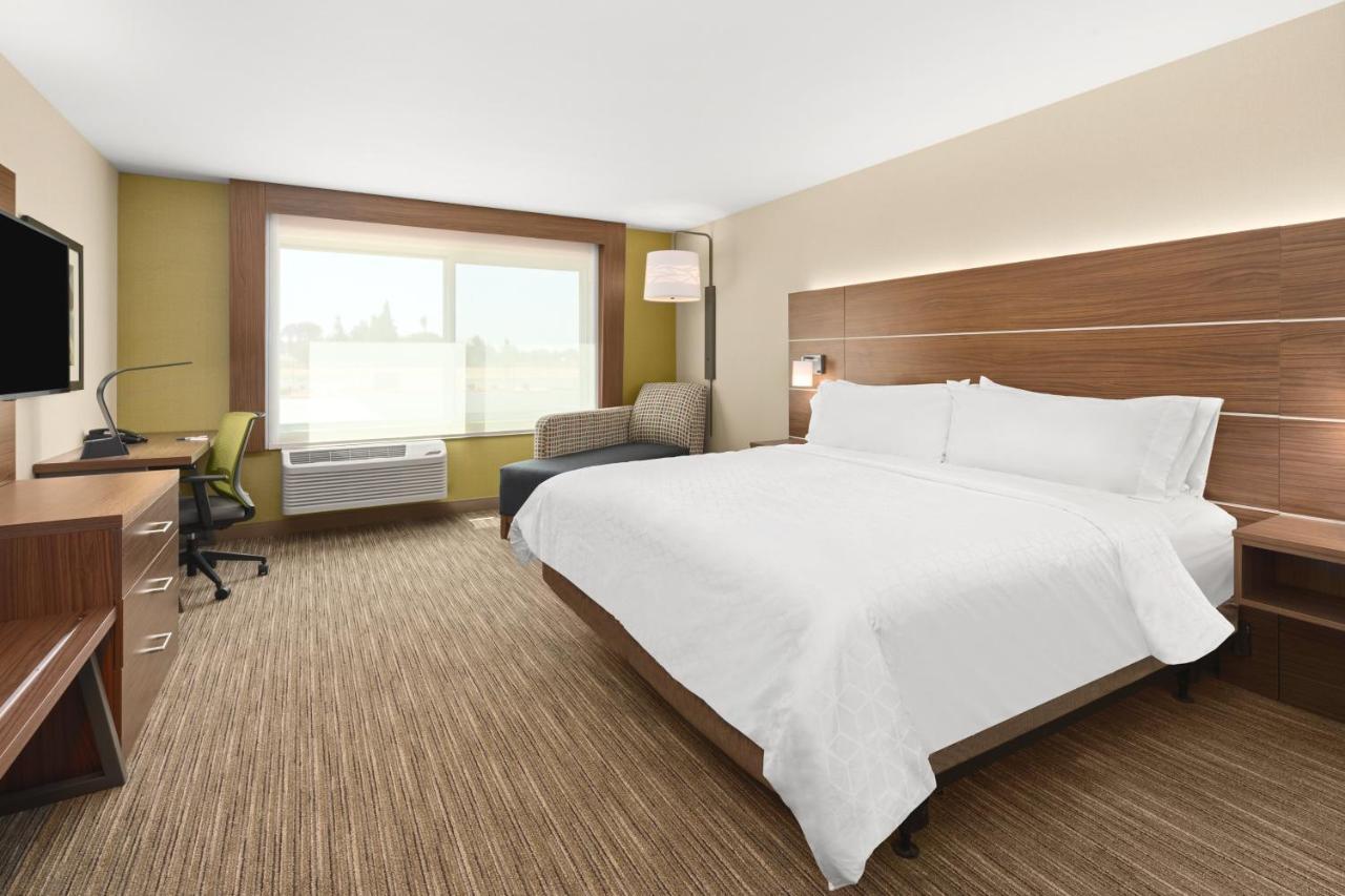 Holiday Inn Express & Suites - Suisun City By Ihg מראה חיצוני תמונה
